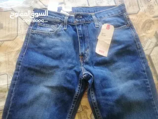  7 جينز Levi's للبيع الجينز  الواحد 25 دينار االتنين سوا 40 دينار