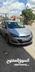  4 اوبل استرا 2012 بحالة ممتازة