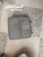  3 قطع مستعمله و اكسسوارات مختلفة للسيارات