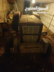  1 تركتر فيت 450 مع عودين حراث وتنك رش مع بربيش 200 متر وسلة محمولة(كف)