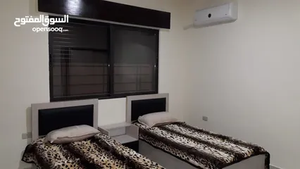  3 شقة مفروشه شارع الجامعه