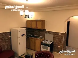 2 شقه للبيع مفروشه مقسمه 3 ستوديوهات مفروشه ومؤجره 600 د شهري