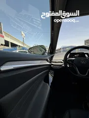  11 VOLKSWAGEN ID4 PRO