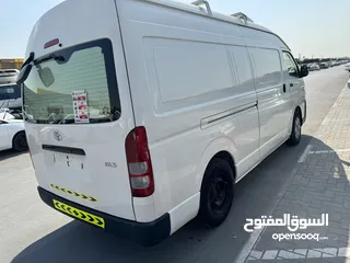  10 Toyota Hiace (2018) Achiller