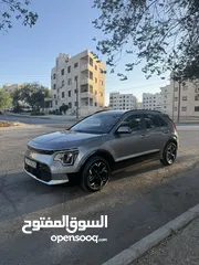  4 كيا نيرو كهرباء 2023