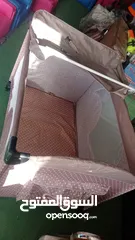  3 سرير اطفال امريكي قابل للفتح والتسكير. .