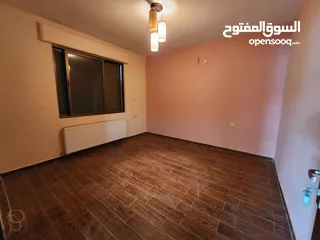  18 شقة للبيع في حي الصحابة - ref : 14578