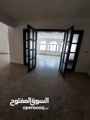  3 شقة فارغة - ضاحية الرشيد - 4نوم - 380م
