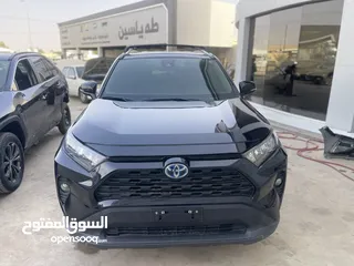  5 2021 TOYOTA RAV4, LE  بطاريه ليثيوووم السياره توب نضافه بصلاه على النبي