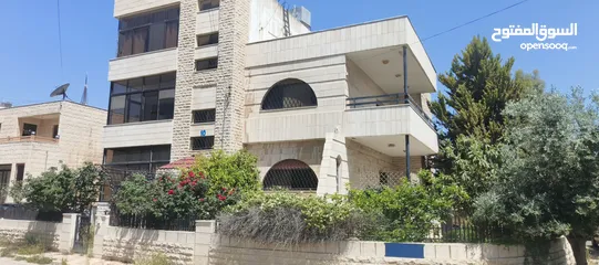  14 فيلا طابقين وروف