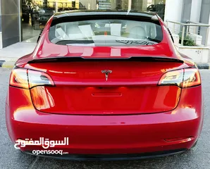  9 تيسلا 2022 model 3 فحص كامل 4 جــيـــد بدون ملاحظات غرفة جلد ابيض لون مميز بحالة الوكالة بسعر لقطة