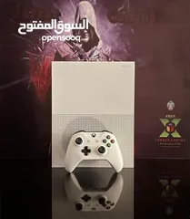 4 Xbox one s 1000 giga  مع العاب مملوكه مميزه