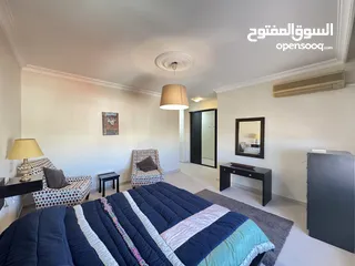  31 شقة مفروشة للإيجار 200م2 ( Property 40418 )-175089930