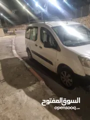  3 سيارة للبيع