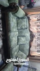  6 طقم كنب 8 مقاعد  للبيع موجود برصيفه قشاك اسود اصلي مافيه كحوت او ضربات بصلاه ع نبي