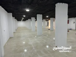  4 تسوية تجارية للإيجار مساحة 400 متر على شارع اربد الحصن الرئيسي بجانب كازية عاشور