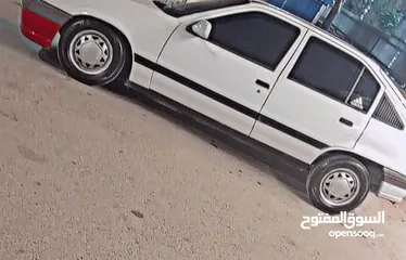  1 جنط 13 اوبل الاصلي ومعه طاسات