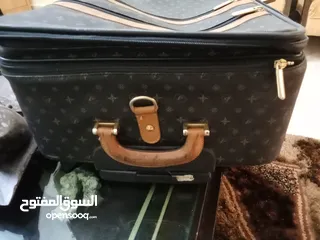  14 شنته سفر فيها خدش بسيط