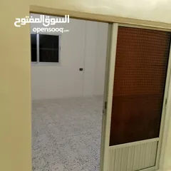  6 بيت للايجار