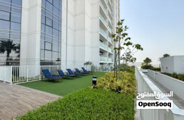  2 الاكثر طلبا جاهز للتسليم استديو مجهز بالكامل مع الفرش بالكامل مجانا بمنطقه حيويه استثماريه متميزه