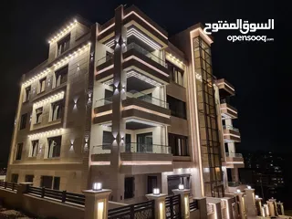  18 بالاقساط بتشطيب فندقي 220 متر باطلاله مميزة في ديرغبار النوابلسة مطلة على عبدون و طريق المطار