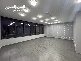  7 مكتب تجاري للايجار او للبيع في السابع طابق اول مقابل بنك الاردن واجهة امامية على الشارع واجهة كامل.