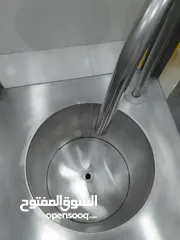  6 ثلاجات عرض وديلي وثلاجة شنينة او قشطة بحالة الوكالة