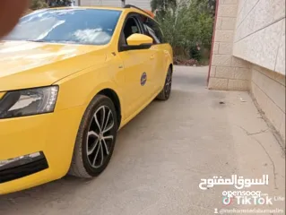  6 السيارة بحالة ممتازة بدون حوادث ولا غلطة الحمدلله احسن من البرايڤت تعال افحص وشوف وتفحص وين بدك