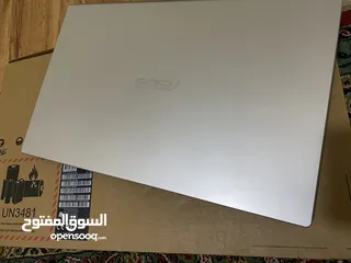  3 Asus laptop with Amd graphics