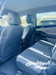  8 ‏          Volkswagen ID6 2022 Cruzz pro عدادات قليلة