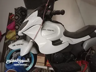  2 بيع درجات أطفال كهربائية عن طريق شحن بطارية