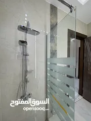  24 شقة مميزة طابق اول بأجمل مناطق خلدا مساحة واسعه 240م بسعر مميز