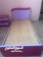  1 تخت مفرد 110*215 مع خزانه جرارين جانيبية