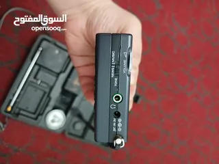  7 راديو SONY نادر جدا ياباني اصلي مع شنطته وكامل معداته