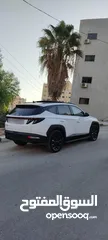  8 هونداي توسان هايبرد 2024 بسعر حرق 147000 نقدا البدل وارد عداد قليل 20 ألف كيلو يد اولا تنمير من شهر