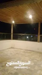  8 شقه مع روف للبيع في رجم عميش