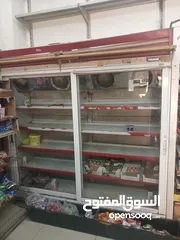  1 ثلاجة عرض للبيع