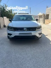  4 تيجوان لون ابيض
