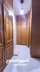  18 شقة للبيع بحالة ممتازة جداً مساحة كبيرة 4 غرف نوم ط1 في اجمل مناطق ضاحية الرشيد قرب شارع الجامعة