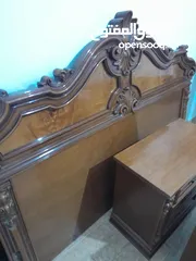  3 تخت مجوز وكمودينات خشب تقيل  بحالة جيدة جدا  للبيع لتواصل