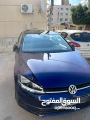  8 للبيع – Volkswagen Golf 2017  نظافة عالية جداً