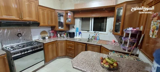  14 شقة فاخرة للبيع في مدينة العقبة المنطقة السكنيه التامنة ط2هندسي 150م مع تراس