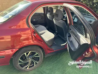  5 هوندا سيفيك تعتبر السياره في وضع جيد جدا من حيث حالتها القياديه  لا يوجد ضربات في الشصي