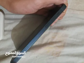  7 ايفون 12 بحالة ممتازة