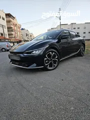  4 كيا ev6 كهرباء 2023   وارد اميركي ممشى قليل     جميع الاضافات اعلى صنف عدا الفتحة  موديل 2023