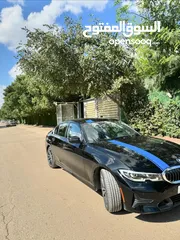  2 BMW 330i 2020