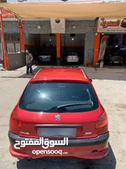  9 بيجو 206  مالك اول من الشركه ((سعر لقطه )) نظيفه ،فقط أرجو التواصل ع الرقم المتاح ب الوصف