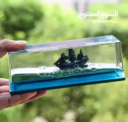  1 سفينة تايتنك العائمة – تحفة فنية تأخذك في رحلة بحرية هادئة داخل زجاجة شفافة مصنوعة من خامات عالية