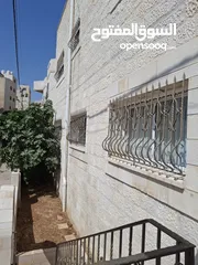  3 منزل دوبلكس مستقل للبيع -لقطة [ابو عليا ] نظيف ومرتب  منطقة سكنية هادئة  كوشان مستقل  على  ارض 206 م