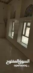  6 شقة في مذبح " 4 غرف و 2 حمامات ومطبخ وصالة "بعد النائب العام على سور جامعة صنعاء "كلية الطب"